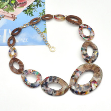 2021 Trendy curved acrylic hoop choker neck jewelry luxury link chain colorful acetate necklace